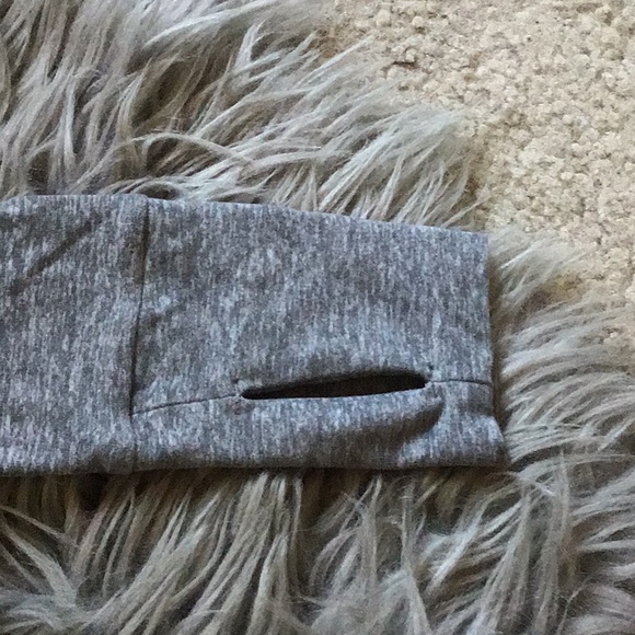 LONG SLEEVE SHIRT (Ivivva) - Picture 3 of 3